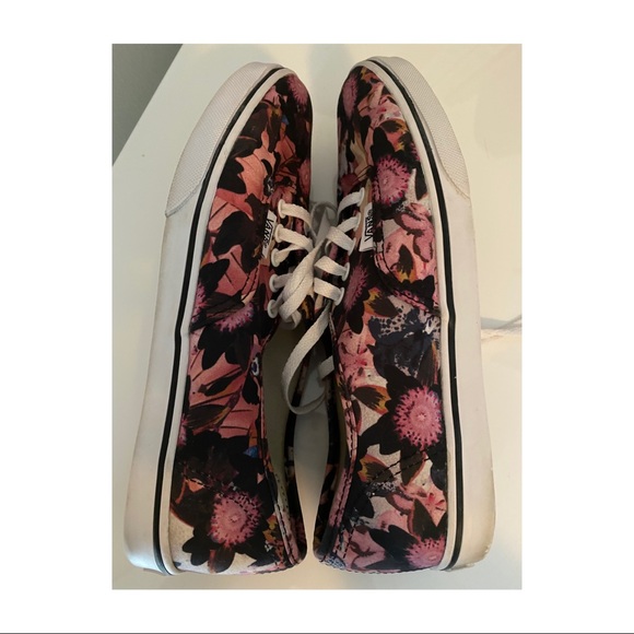 Vans off the Wall canvas floral lace ups shoes - Picture 4 of 7